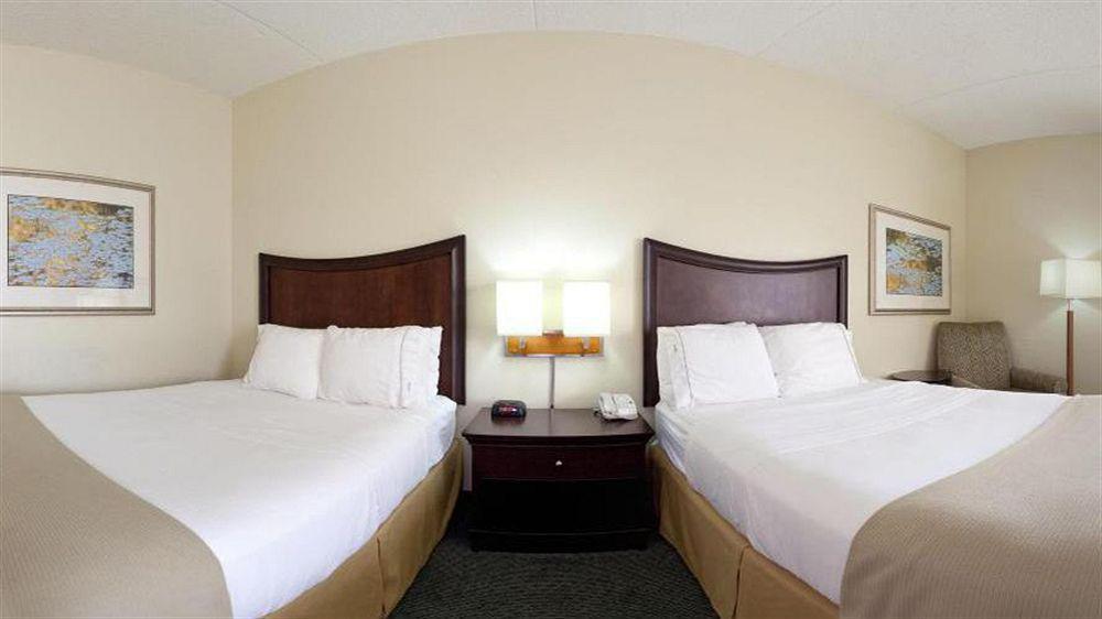 Holiday Inn Express Indianapolis Airport By Ihg Plainfield Zewnętrze zdjęcie