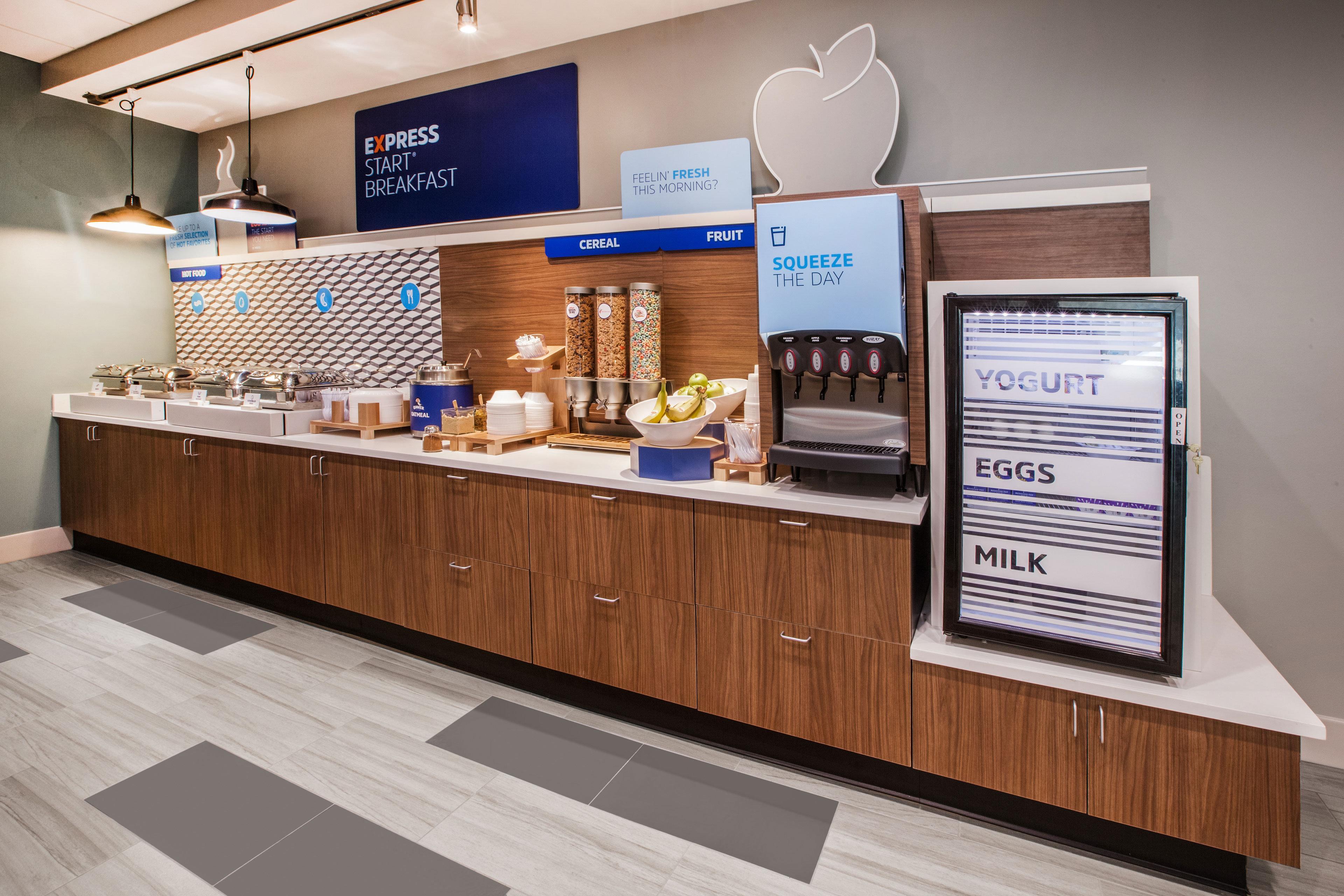Holiday Inn Express Indianapolis Airport By Ihg Plainfield Zewnętrze zdjęcie