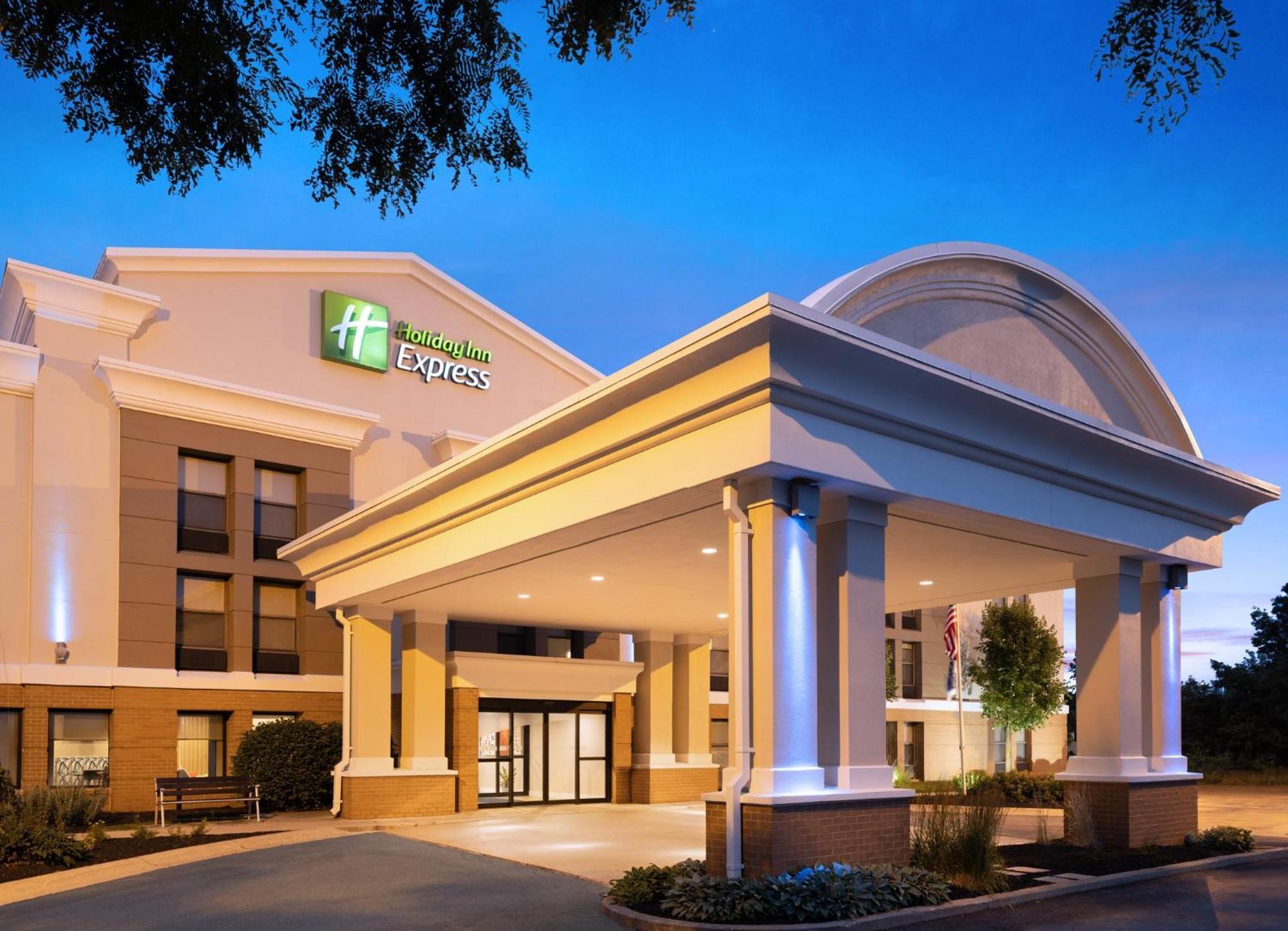Holiday Inn Express Indianapolis Airport By Ihg Plainfield Zewnętrze zdjęcie