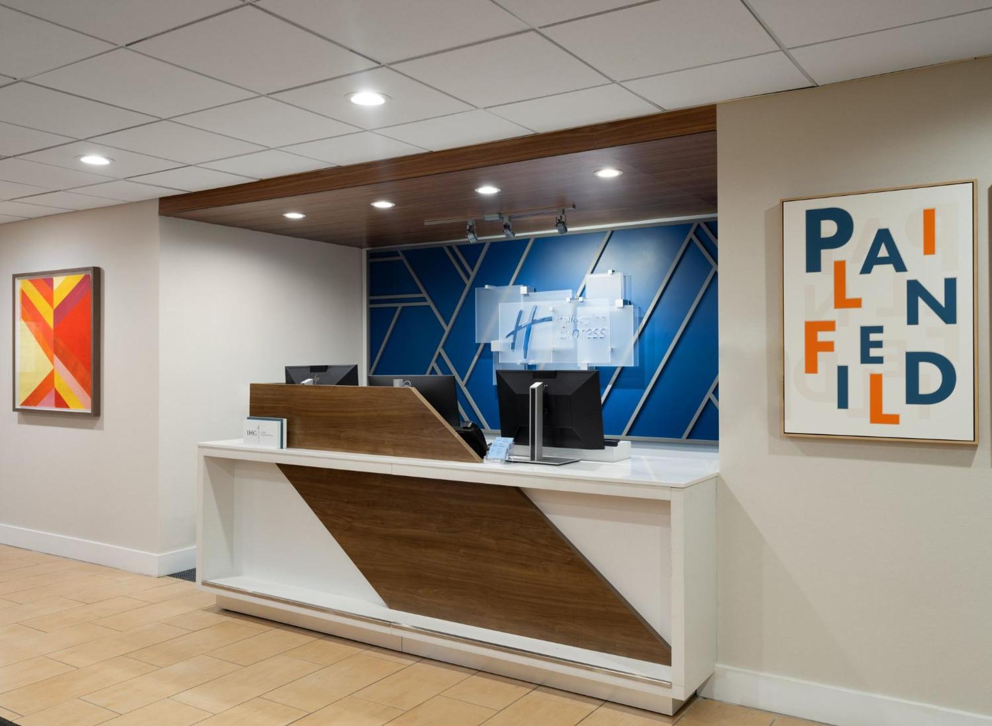 Holiday Inn Express Indianapolis Airport By Ihg Plainfield Zewnętrze zdjęcie